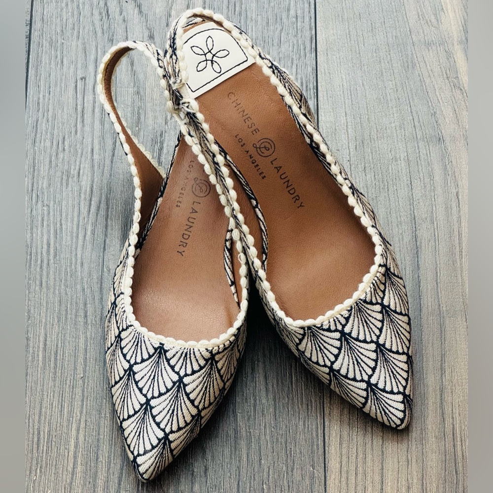 Chinese Laundry Women's Mango Pointed Toe Slingback Pumps Size 8 (38.5) - Picture 5 of 16